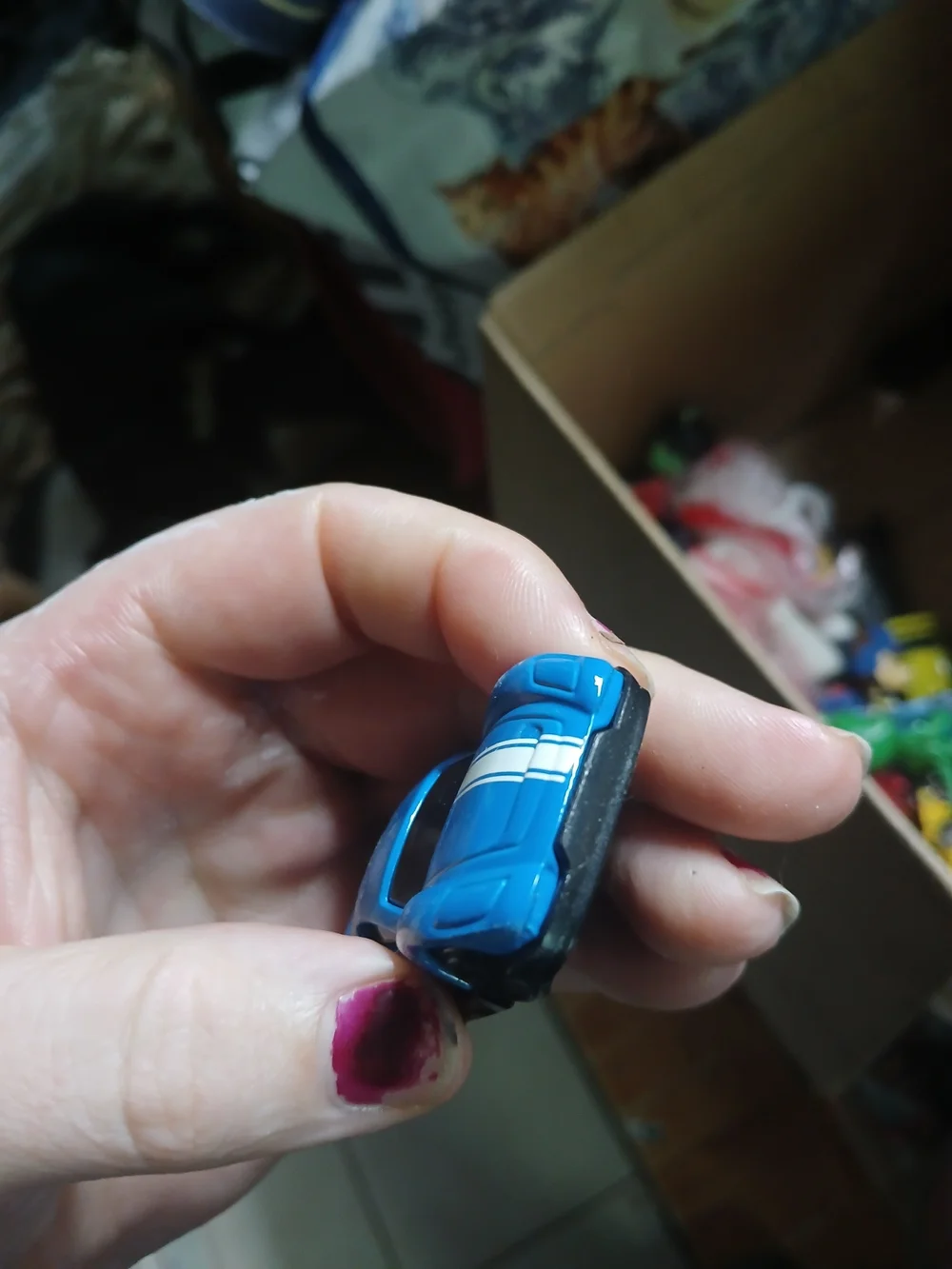 blue Maisto Fresh Metal 
